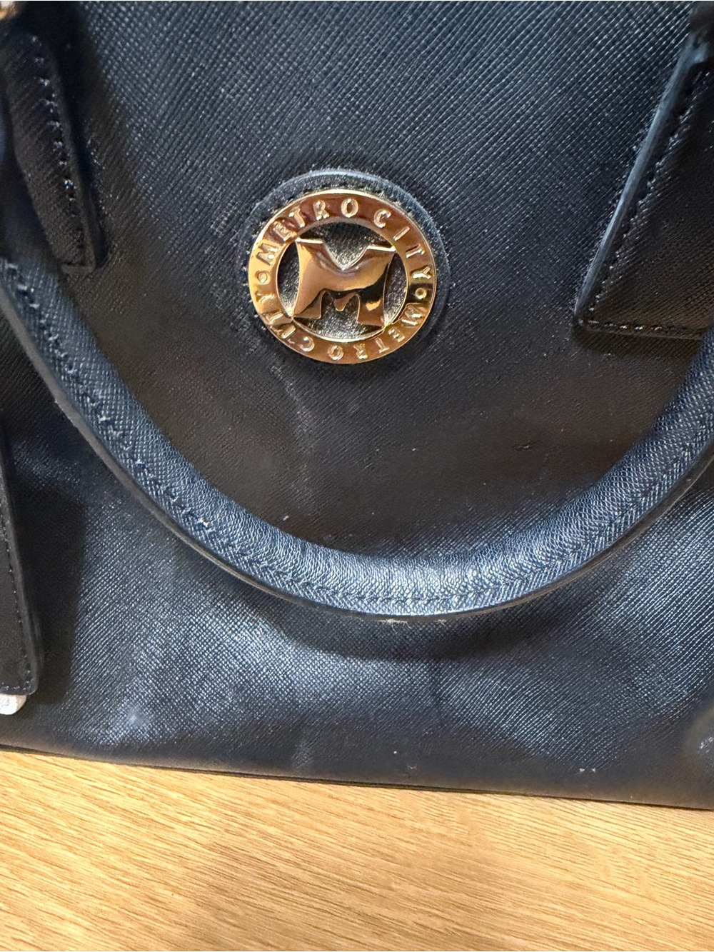 Metrocity Black Saffiano Leather Satchel Crossbody Bag Gold Hardware - Picture 2 of 7